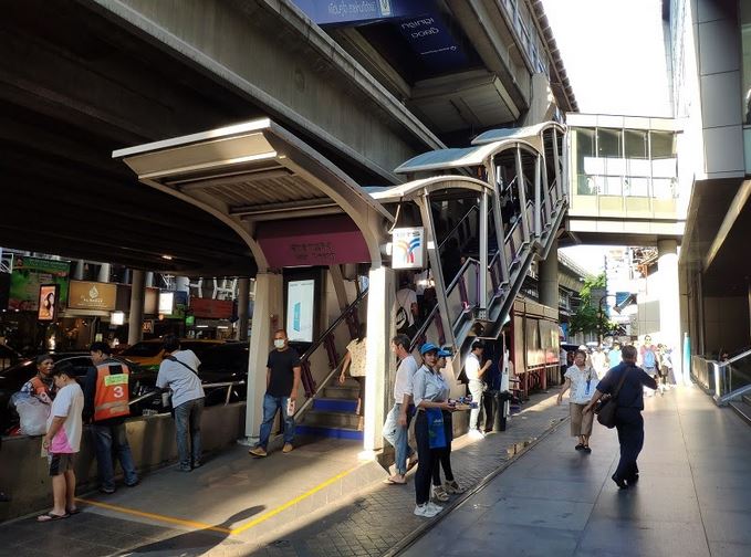 bts station in Silom