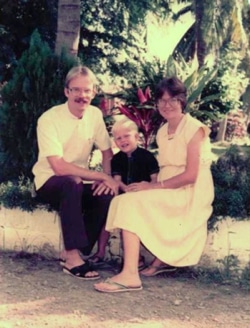 Successful Thai Language Learner: Ruth Curtis Family