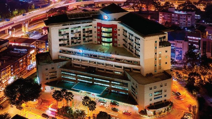 Nighttime view of Tawakkal Specialist Hospital in Malaysia