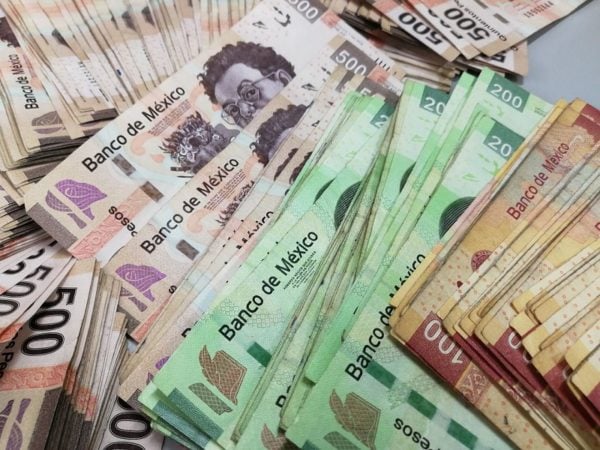 Mexican peso cash