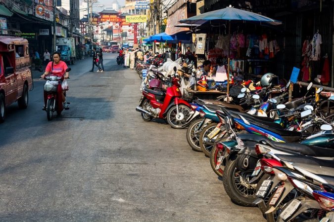 Warorot market