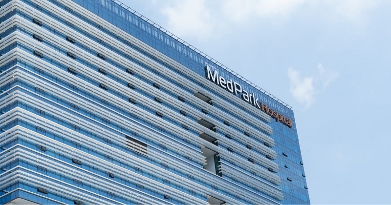 Medpark Hospital building outside 