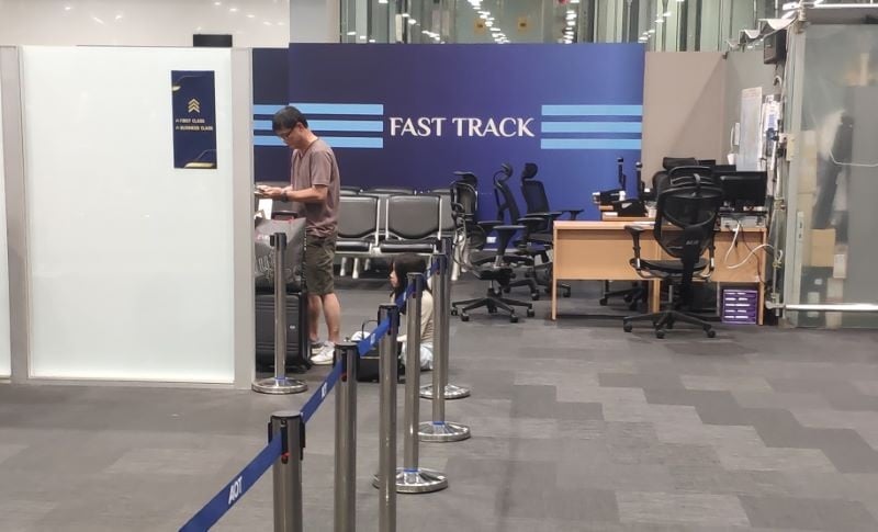 fast track service in Thailand airport