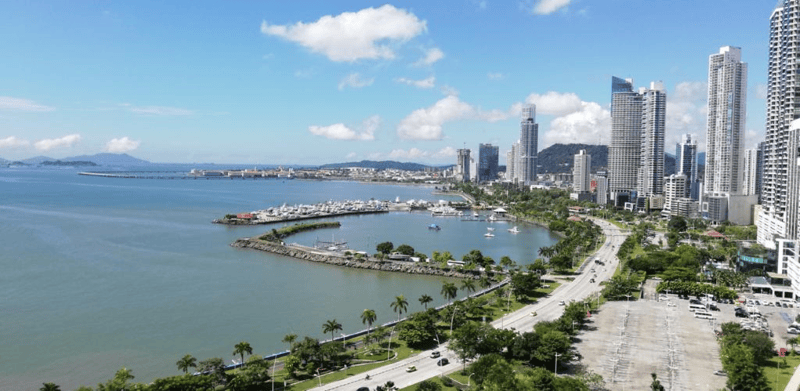 Avenida Balboa - Panama City's main thoroughfare and the home of the business elite