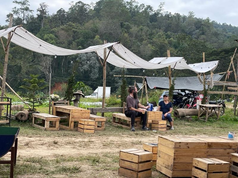 Jonathan und seine Mutter in Thailand
