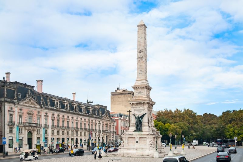 Portugal monument of the restorers 