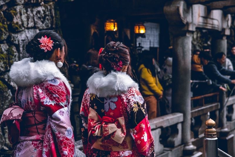 Japanese women in Kimoni