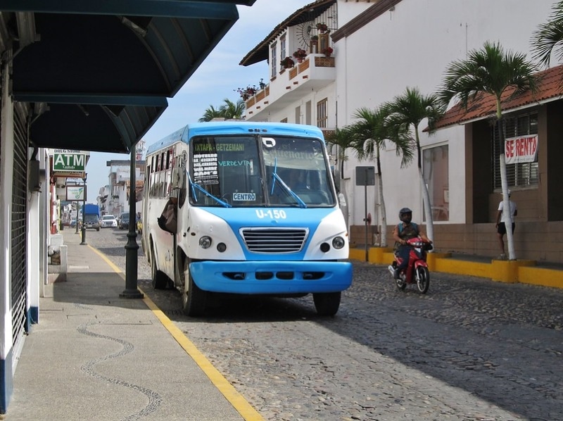 puerto vallarta bus