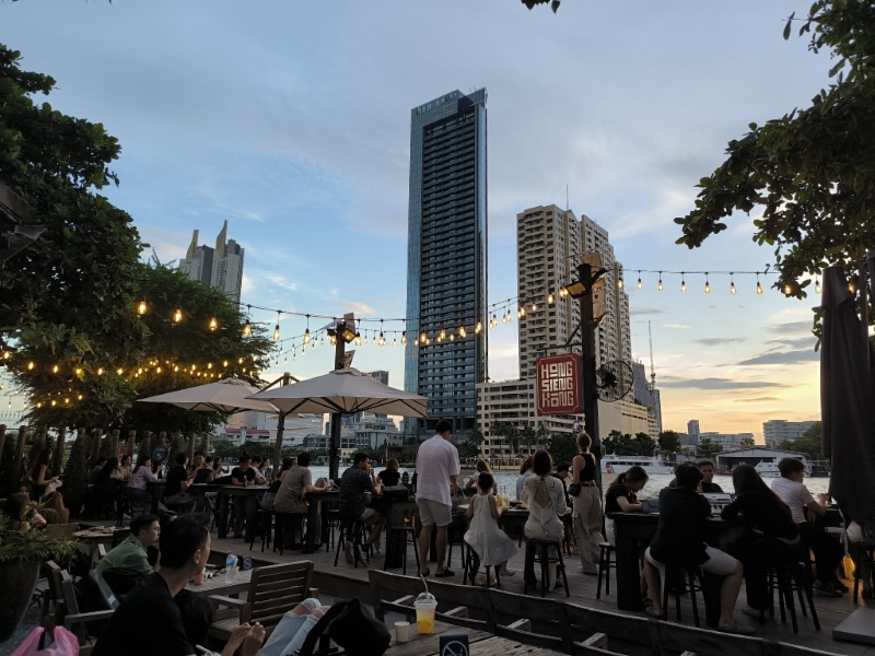 chilled cafe in Bangkok by the river