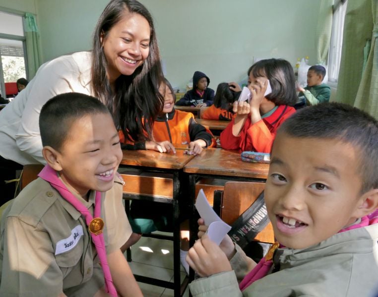 SEE TEFL practical teaching class in a local school