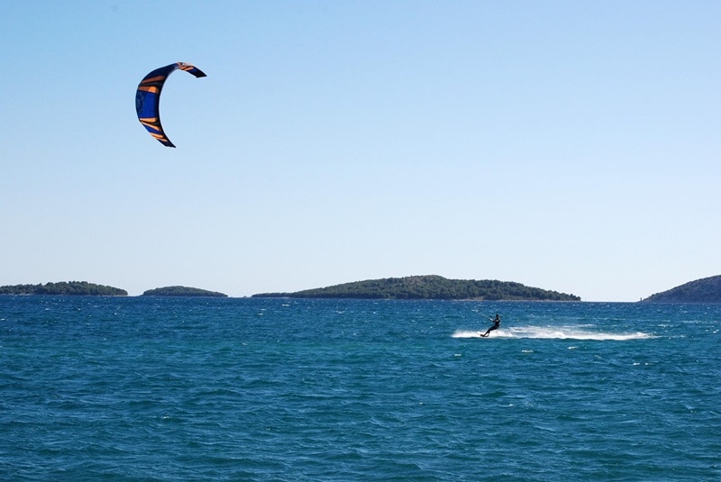  Kitesurfing