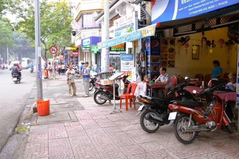 生活在越南胡志明市