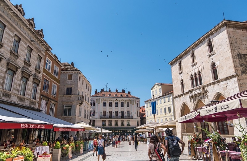 Tourist and restaurants in Split.