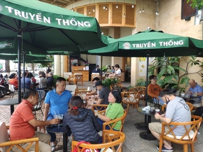 Outdoor cafe in Da Nang, Vietnam