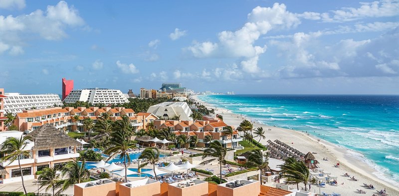 This is the Caribbean coast at Cancún, an hour north of Playa del Carmen
